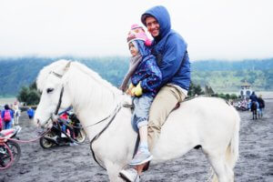 Wisata Ke Bromo, Wisata Bersama Bayi, Travelling With Baby, Gunung Bromo, Bromo, Jawa Timur, Travelling, Jalan-jalan,