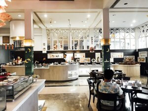 Bagian Dalam restaurant Sheraton Hotel Bandar Lampung