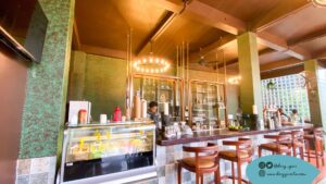 Coffee Bar di Lewi's Organics