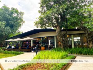 Ruang Terbuka di Urban Forest Cipete