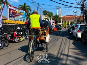 Keliling Naik Becak di Yogyakarta