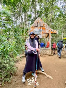 hiking ke gunung gede jalur putri